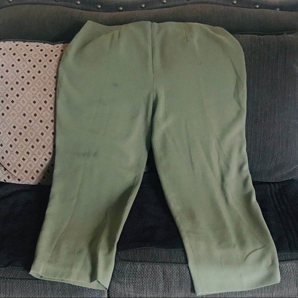 Dress pants size 18WP !